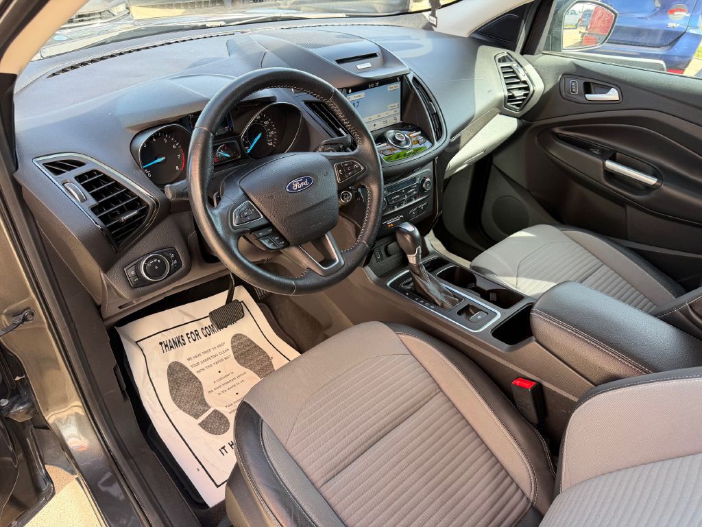 2017 Ford Escape Image 16
