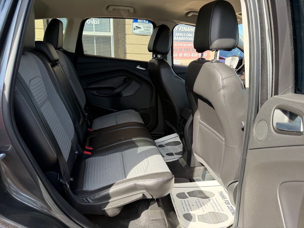 2017 Ford Escape Image 24