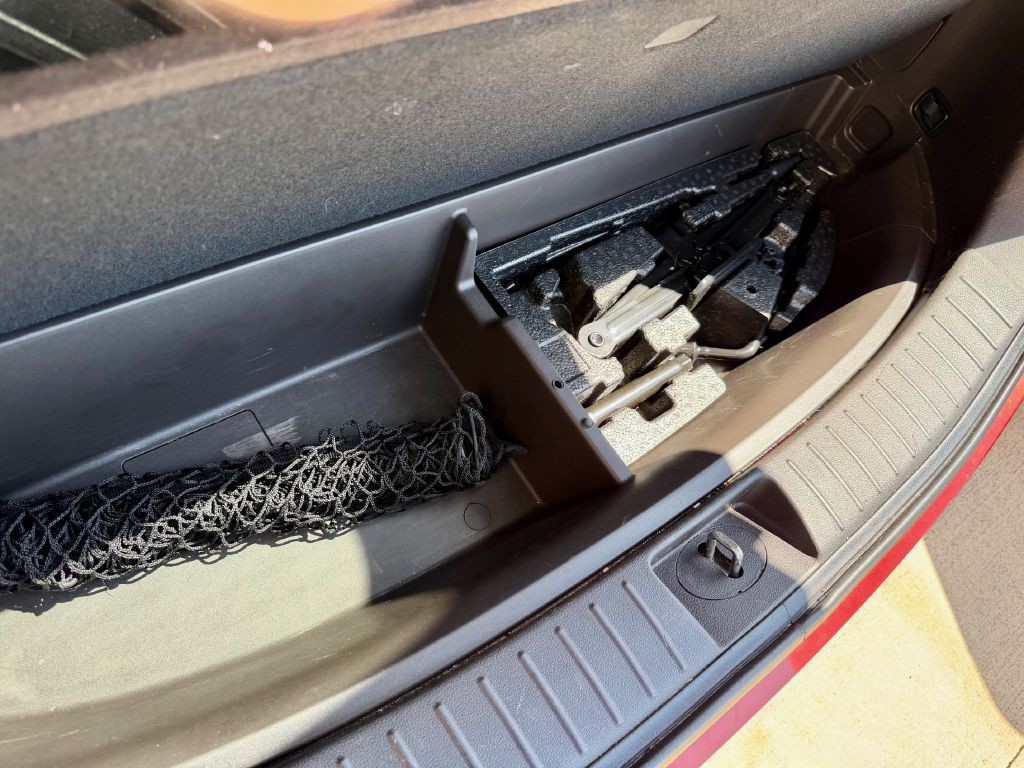 2019 Hyundai Santa Fe Image 38