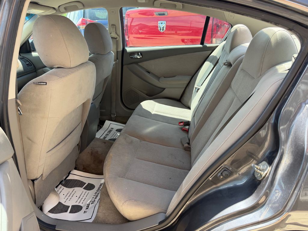 2012 Nissan Altima Image 13