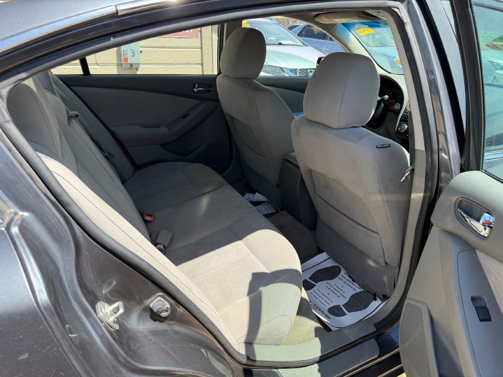 2012 Nissan Altima Image 15