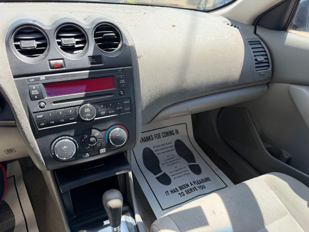 2012 Nissan Altima Image 18