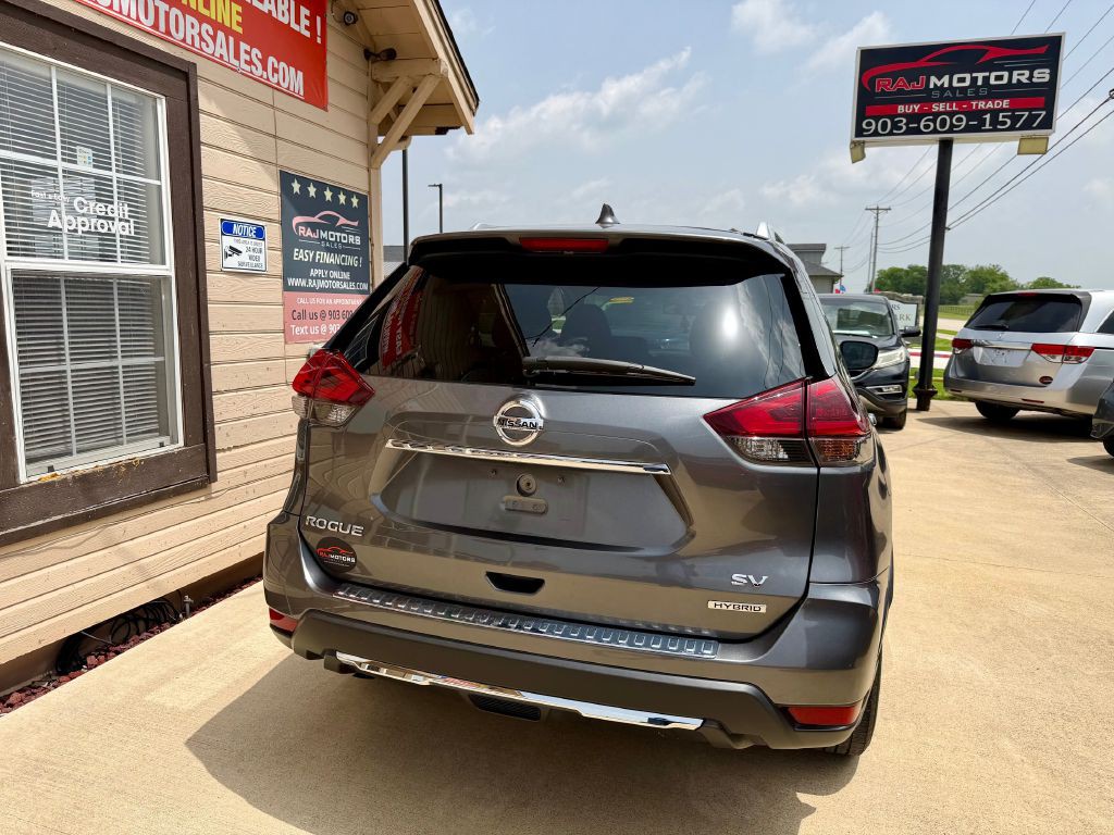 2018 Nissan Rogue Image 11
