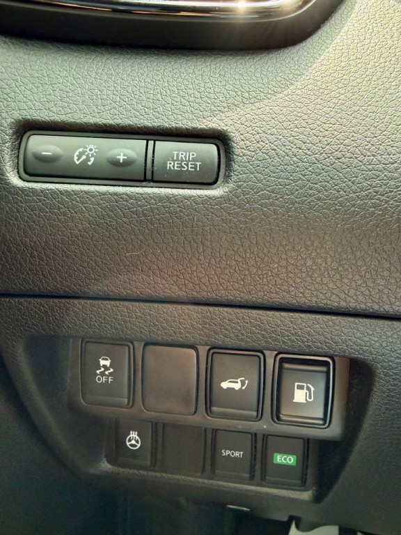 2018 Nissan Rogue Image 28