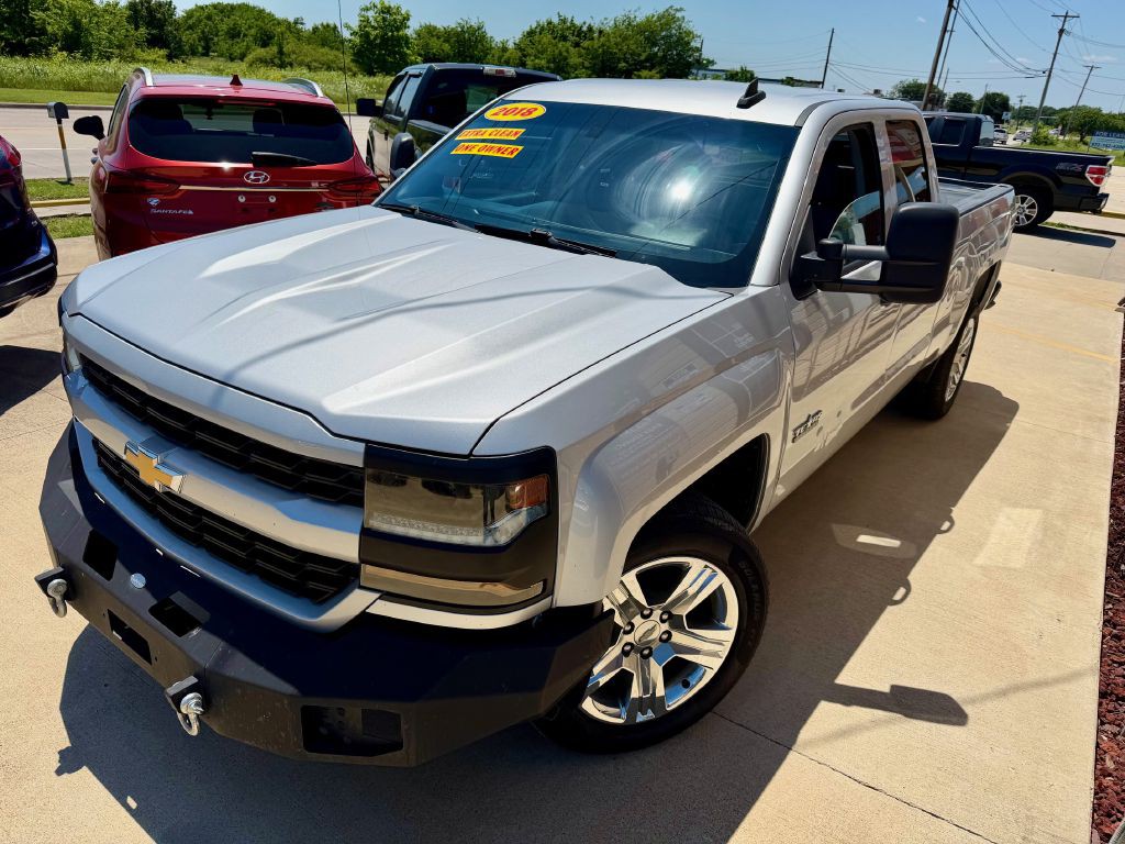 2018 Chevrolet Silverado 1500 Image 1