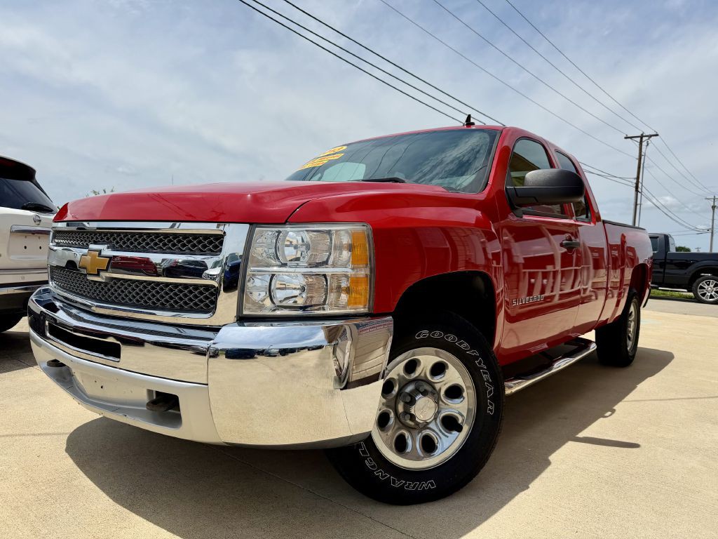2013 Chevrolet Silverado 1500 Image 2
