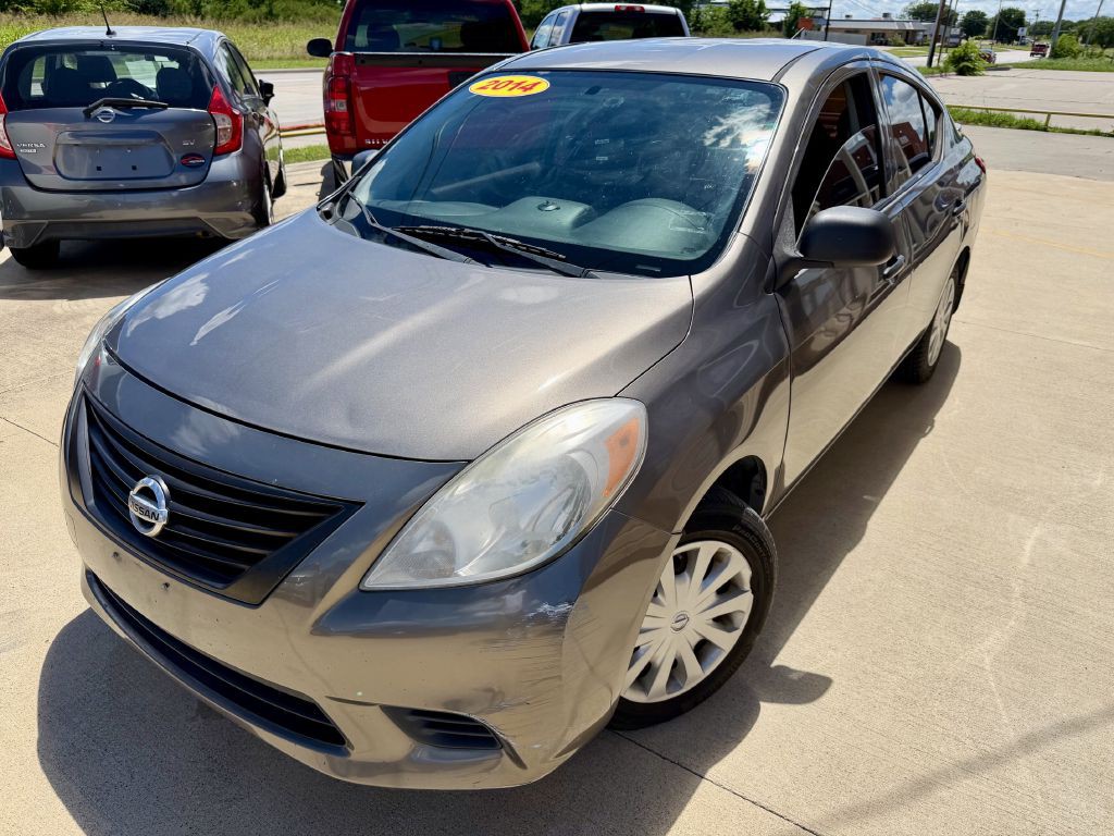 2014 Nissan Versa Image 3