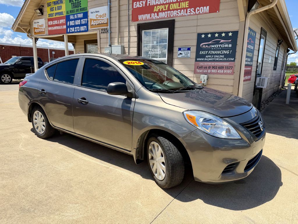 2014 Nissan Versa Image 10