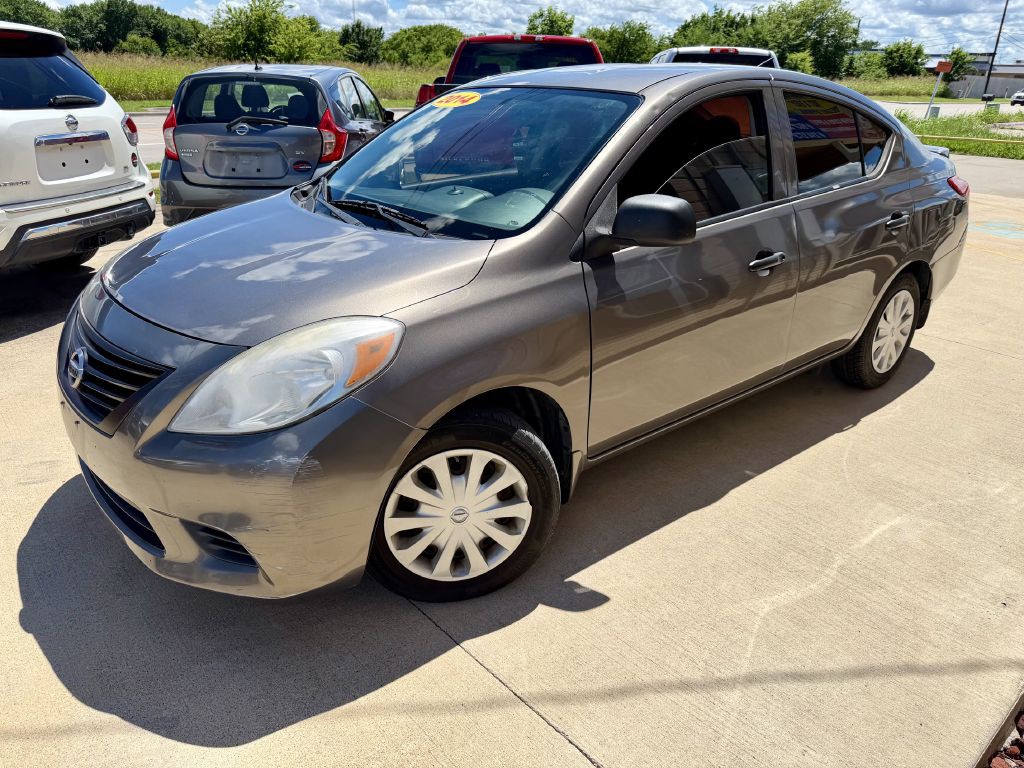 2014 Nissan Versa Image 19