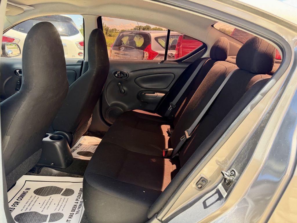 2014 Nissan Versa Image 22