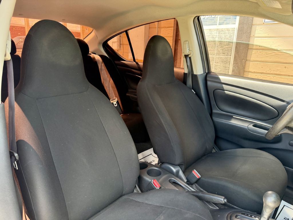 2014 Nissan Versa Image 26