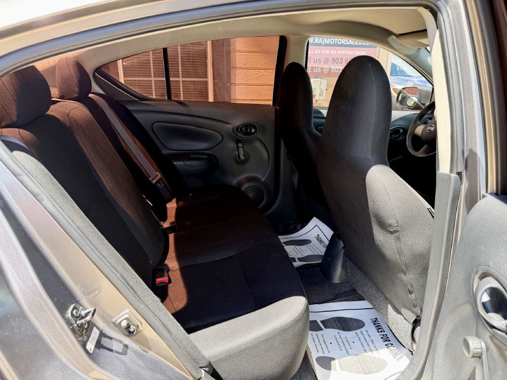 2014 Nissan Versa Image 27