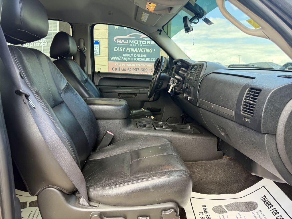 2011 Chevrolet Silverado 1500 Image 22
