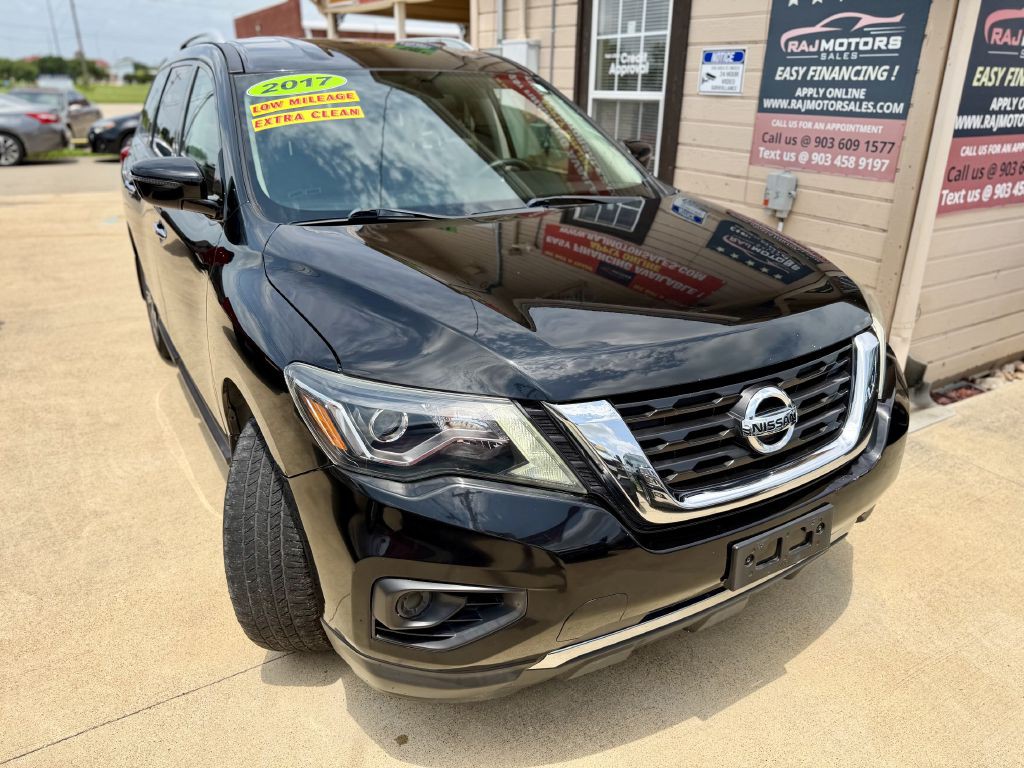 2017 Nissan Pathfinder Image 9