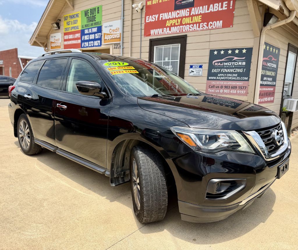 2017 Nissan Pathfinder Image 10