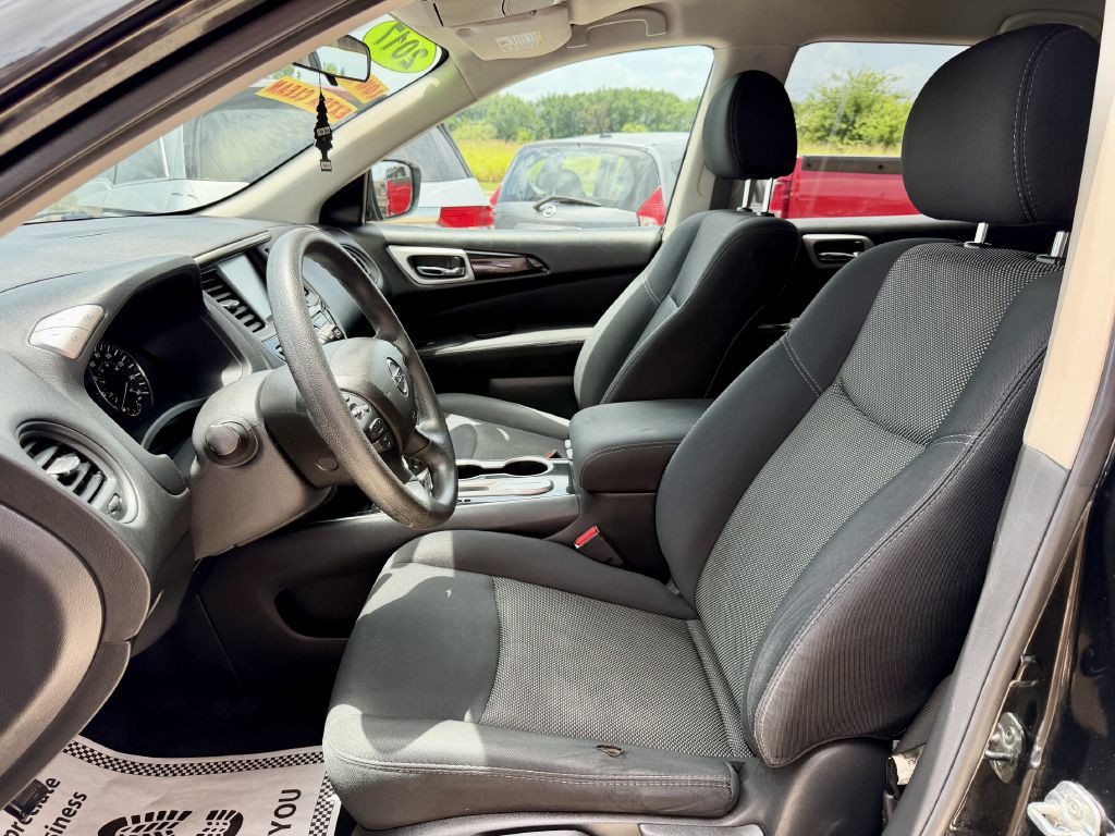2017 Nissan Pathfinder Image 19