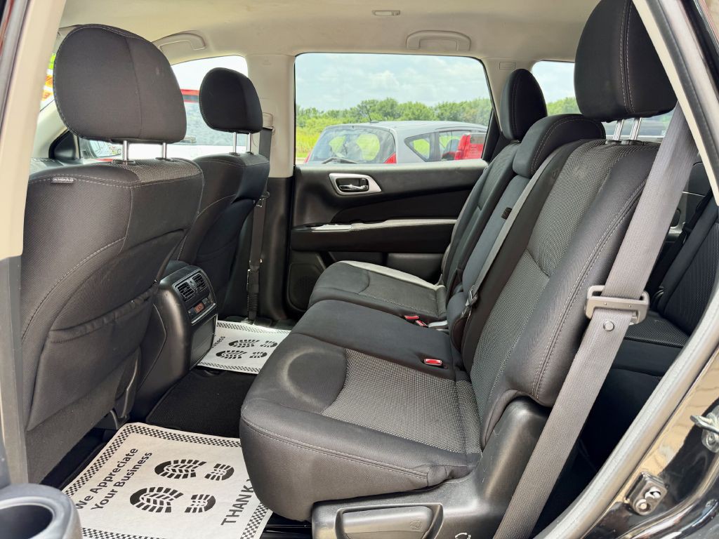 2017 Nissan Pathfinder Image 21