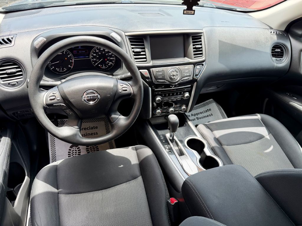 2017 Nissan Pathfinder Image 23