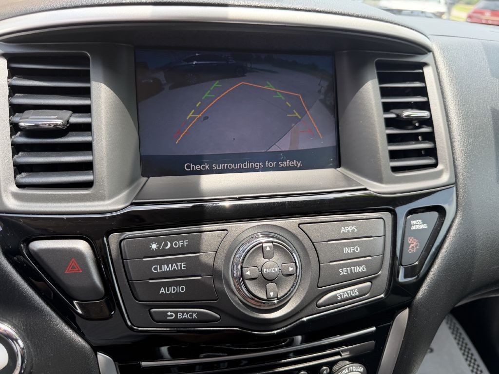 2017 Nissan Pathfinder Image 31