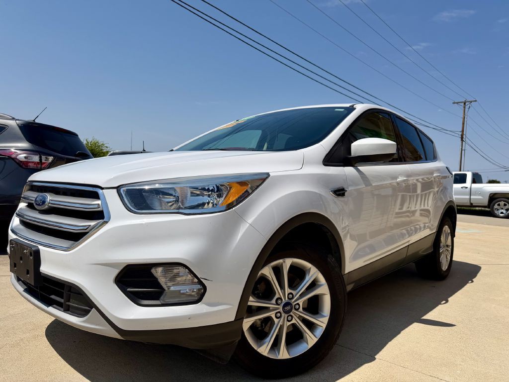 2017 Ford Escape Image 2