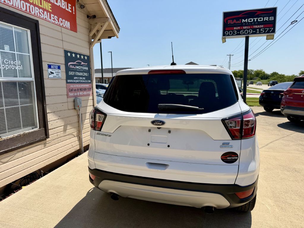 2017 Ford Escape Image 11