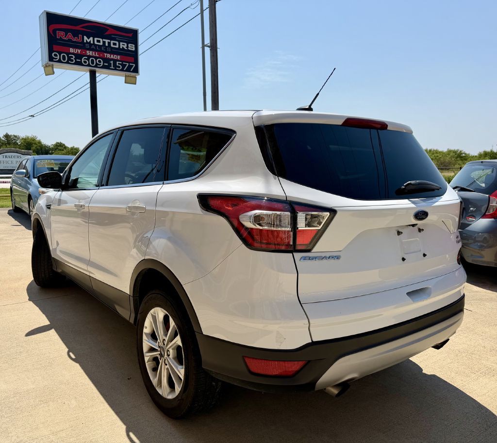 2017 Ford Escape Image 14
