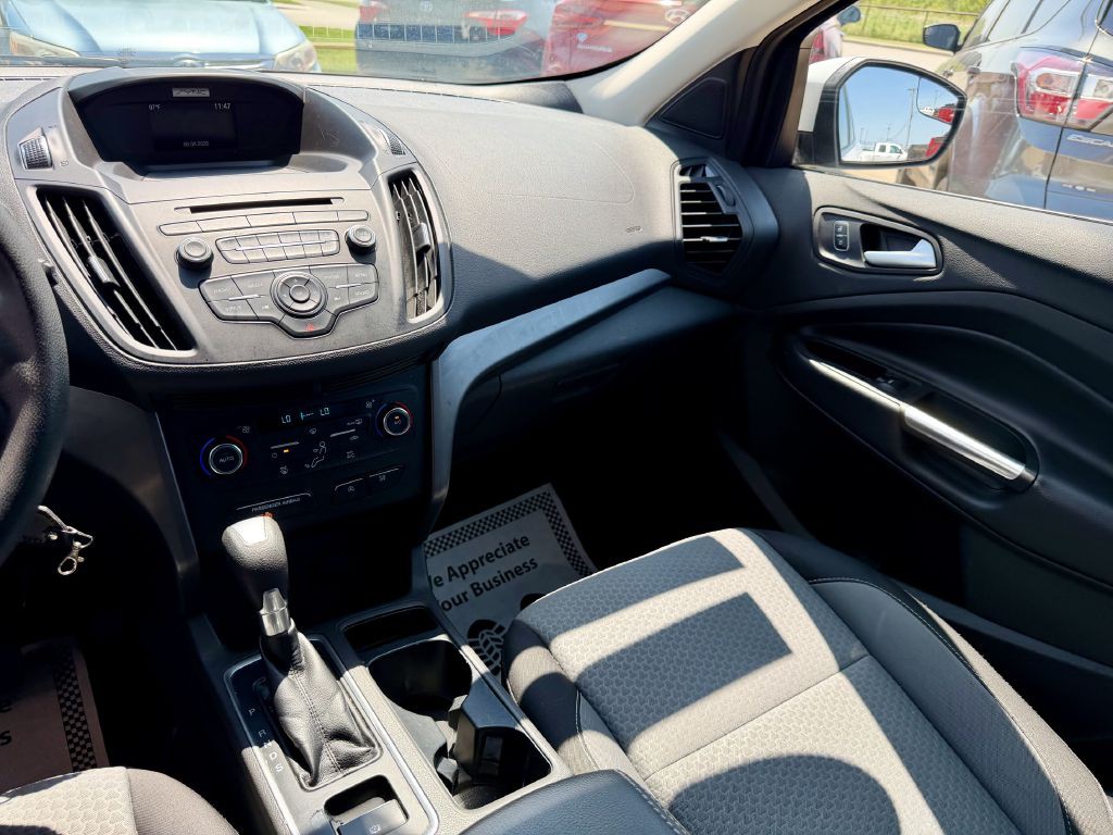2017 Ford Escape Image 21