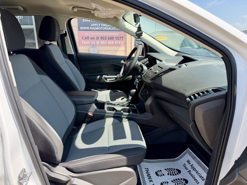 2017 Ford Escape Image 25