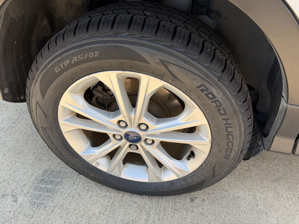 2017 Ford Escape Image 35