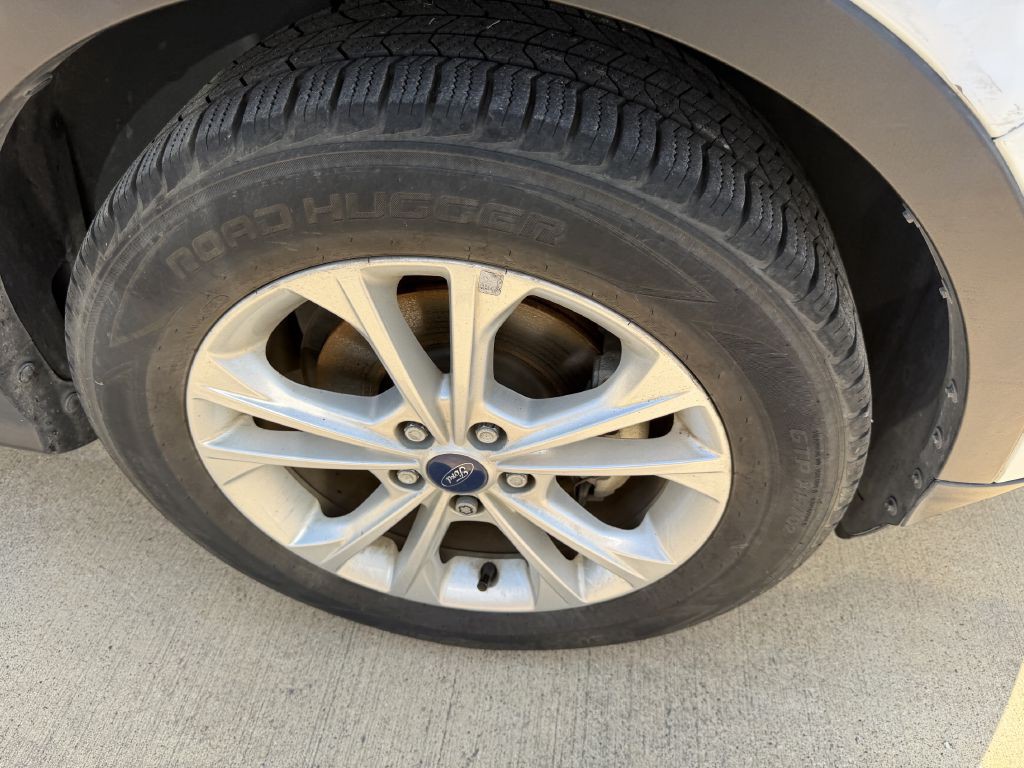 2017 Ford Escape Image 36