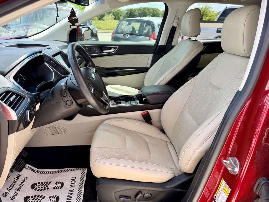 2020 Ford Edge Image 20