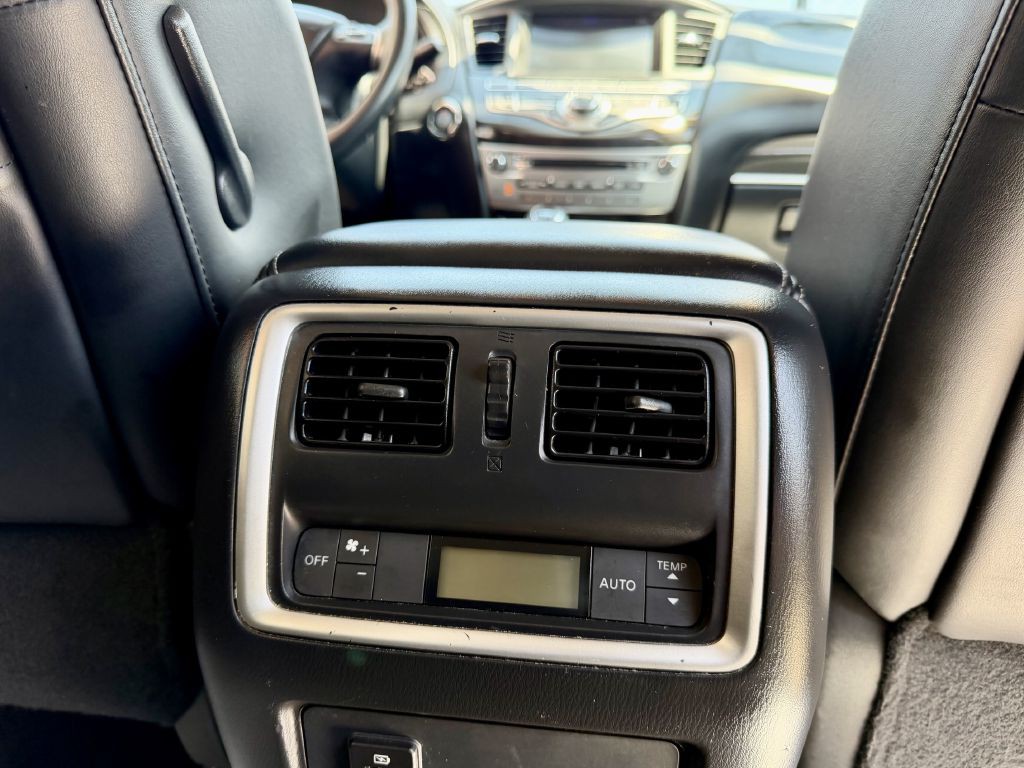 2018 INFINITI QX60 Image 32