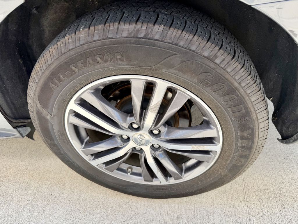 2018 INFINITI QX60 Image 40