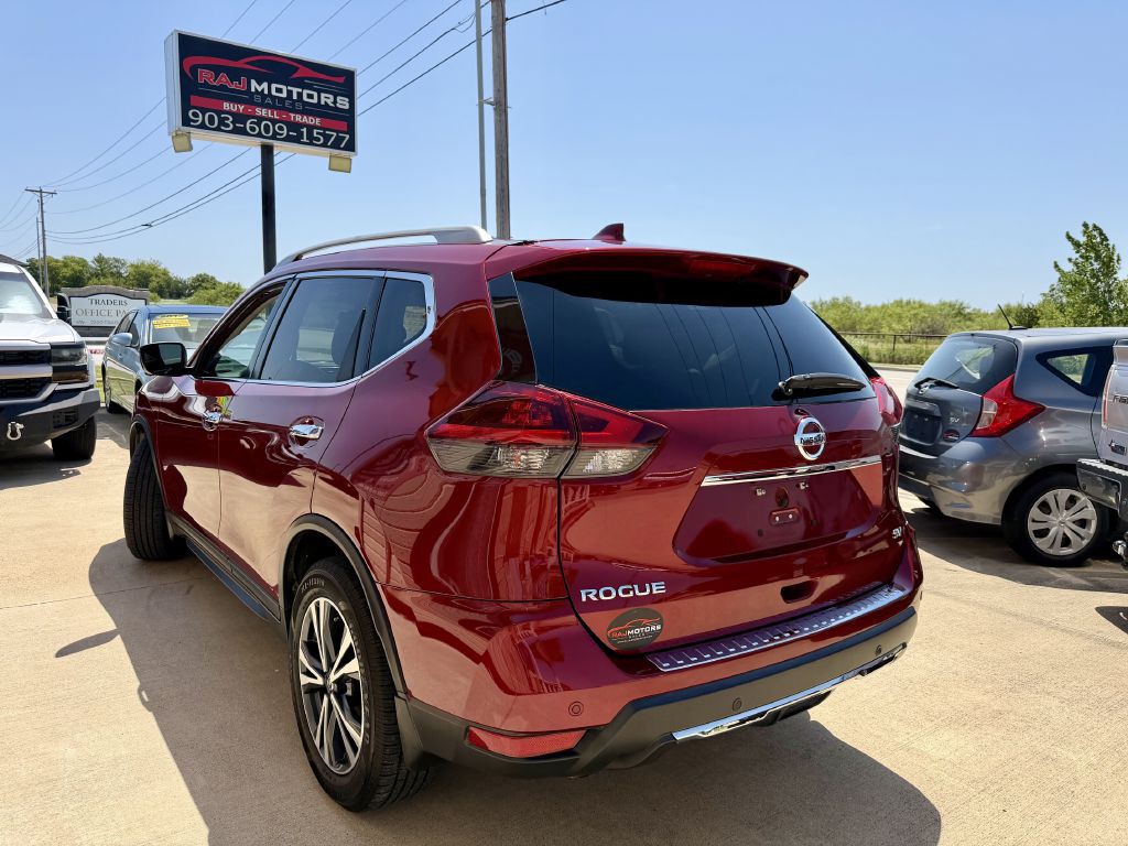 2019 Nissan Rogue Image 16