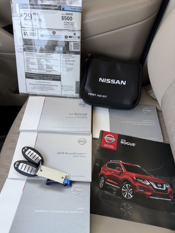 2019 Nissan Rogue Image 19