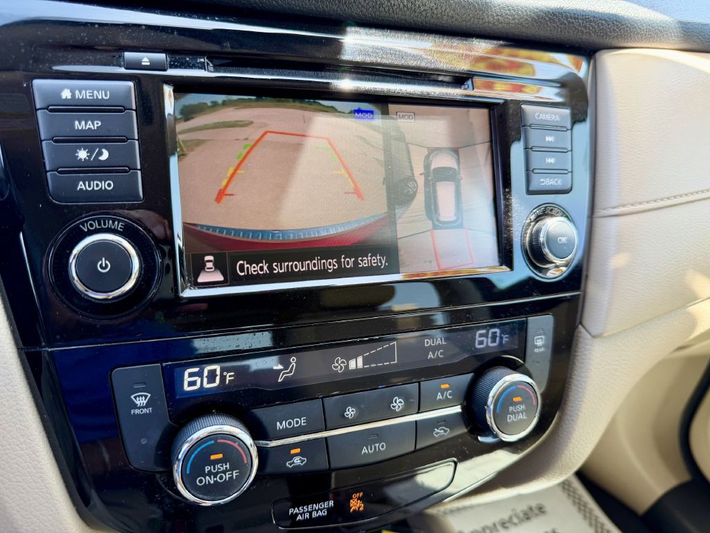 2019 Nissan Rogue Image 26