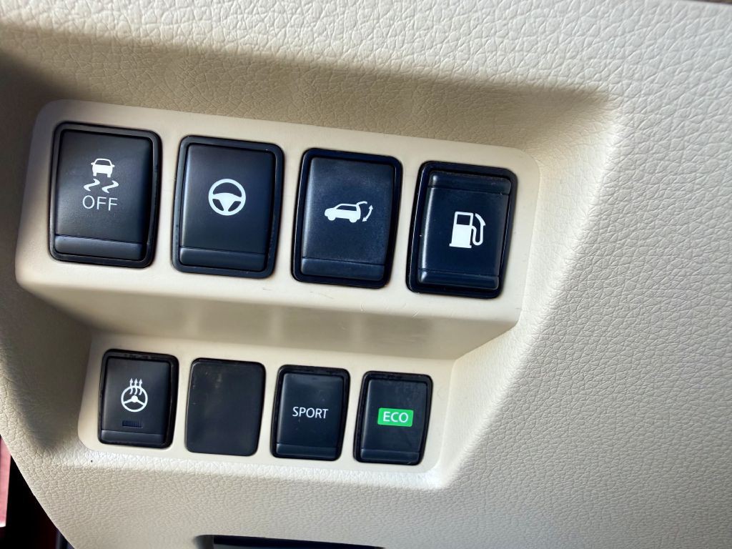 2019 Nissan Rogue Image 37