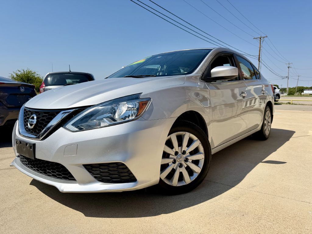 2017 Nissan Sentra Image 2