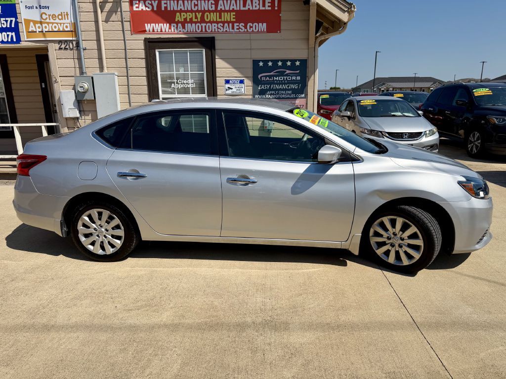 2017 Nissan Sentra Image 10