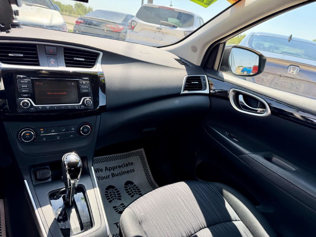 2017 Nissan Sentra Image 20