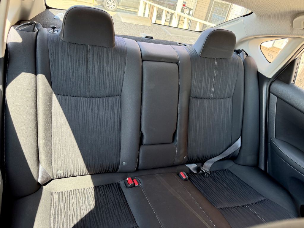 2017 Nissan Sentra Image 28
