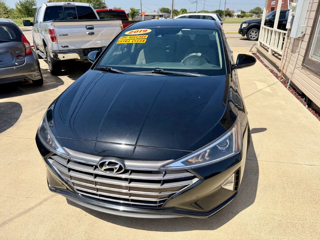 2019 Hyundai Elantra Image 5