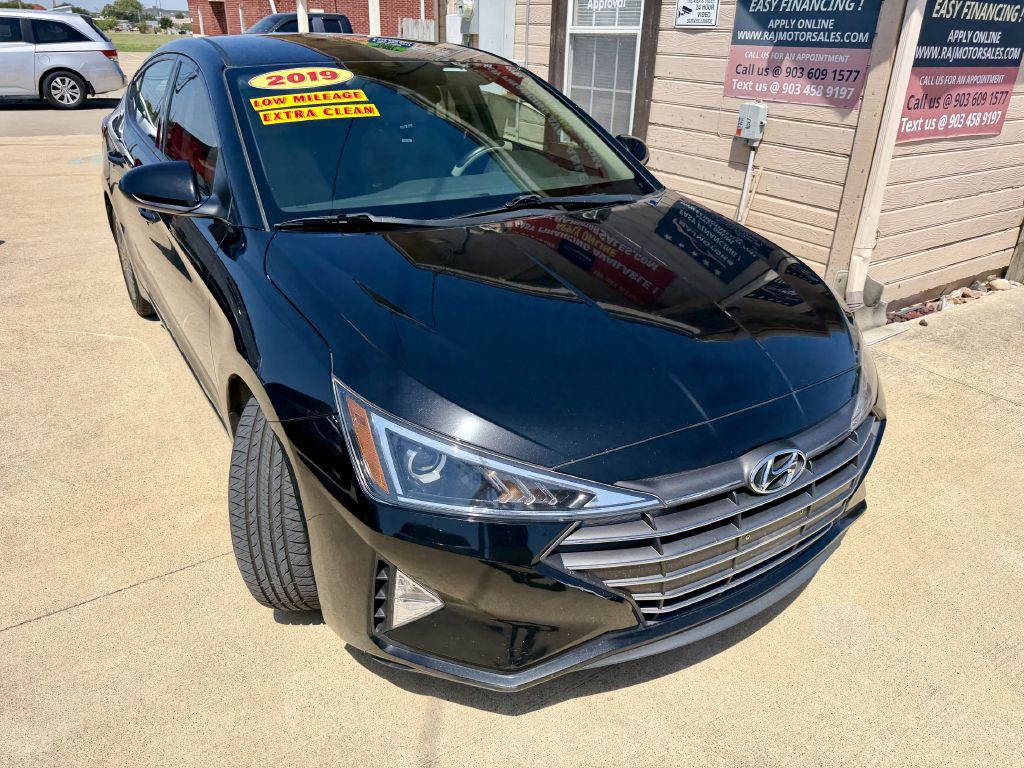 2019 Hyundai Elantra Image 8
