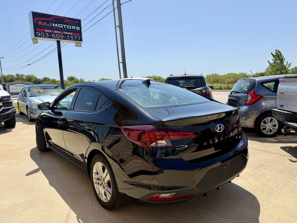 2019 Hyundai Elantra Image 13