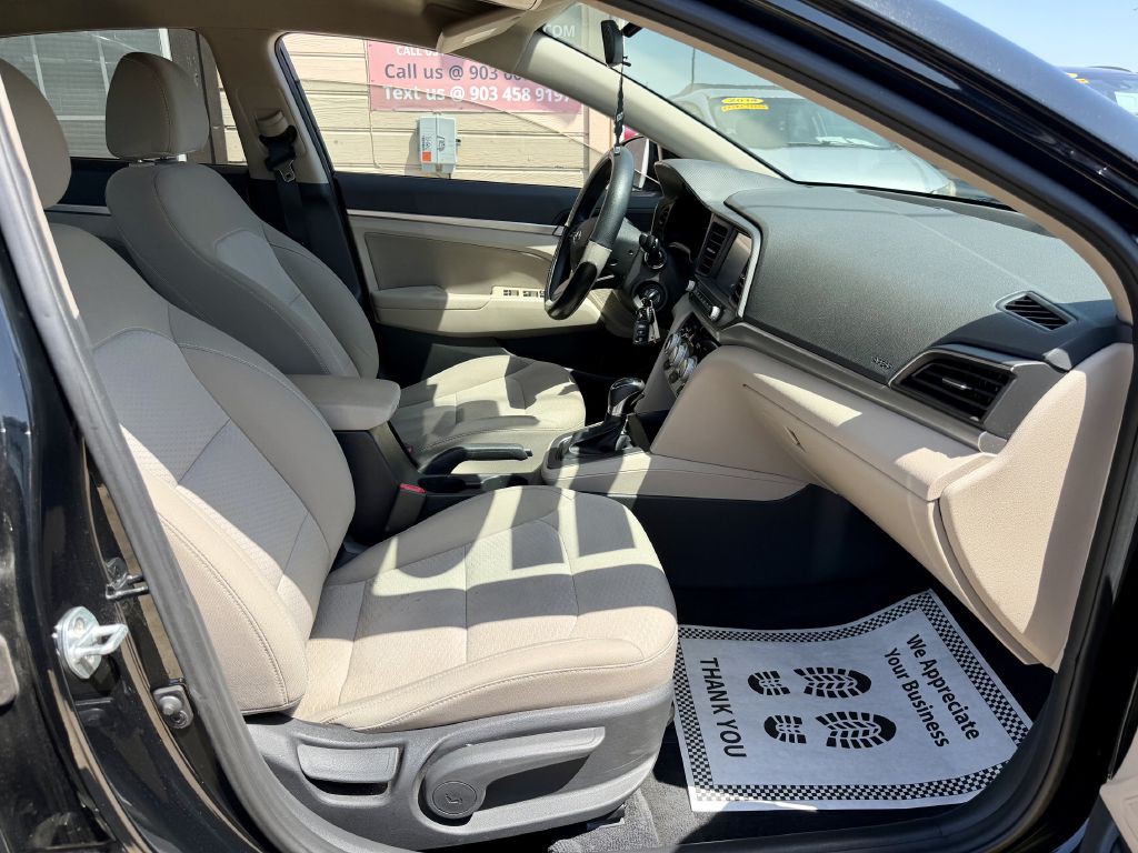 2019 Hyundai Elantra Image 21
