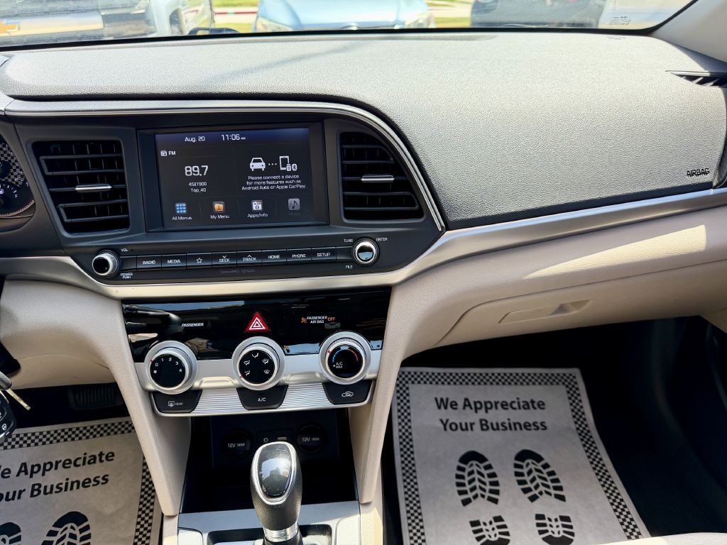 2019 Hyundai Elantra Image 26