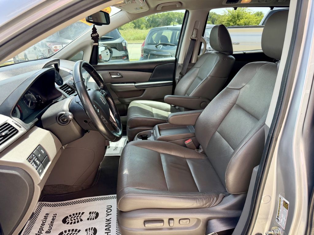 2016 Honda Odyssey Image 21