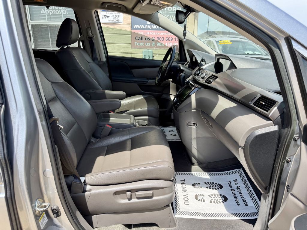 2016 Honda Odyssey Image 28