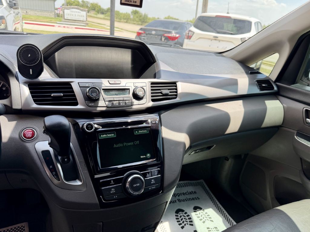 2016 Honda Odyssey Image 34