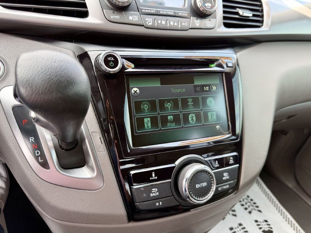 2016 Honda Odyssey Image 35